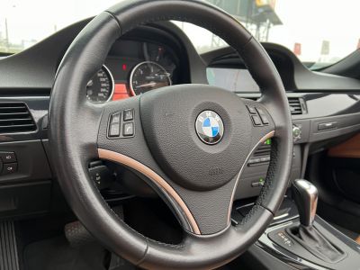 BMW 3-AS SOROZAT 330d (Automata) Cabrio Xenon ProfNavi Tempomat PDC Barna Bőr Teljes Nagyszerviz!