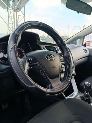 KIA CEE'D Pro1.6 CRDI EX Klíma Tempomat Bluetooth 182e km!