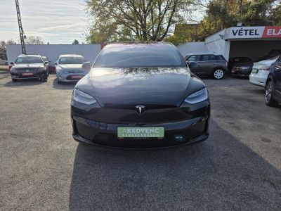 TESLA MODEL X Plaid (Automata) (6 személyes )