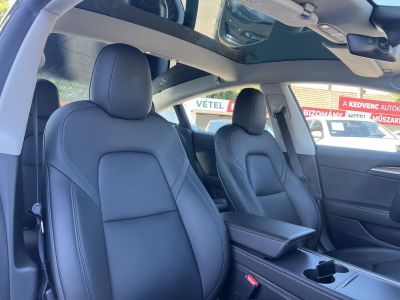 TESLA MODEL 3 Standard Range Plus Aut 102e km. garanciális. hőszivattyú. facelift. mátrix LED. 4 évszakos gumik!