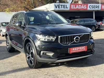 VOLVO XC40 2.0 [B4] MHEV R-Design Geartronic M.o.-i. 1.tul. Márkaszervizelt. Panorámatető Harman/Kardon Carplay Memória