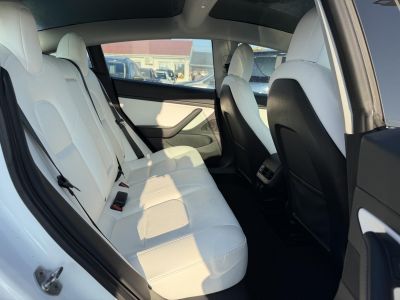 TESLA MODEL 3 Long Range AWD (Automata) FSD. FEHÉR BELSŐ. Perf BOOST. garanciális. hőszivattyú. vonóhorog!