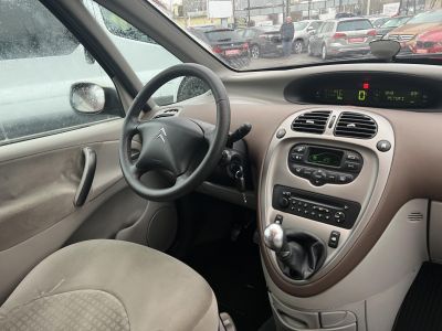 CITROEN XSARA PICASSO 1.6 HDi Exclusive Tempomat Digitklíma Tolatóradar 4x.el.ablak Friss Műszaki!