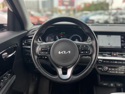 KIA NIRO e-Niro 64kWh Silver 455 km wltp hatótáv. carplay. tempomat. vezetéstámogató rendszerek!