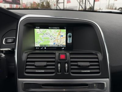 VOLVO XC60 2.0 D [D4] Momentum Geartronic FWD 155e km. Magyarországi Navi Memória Tempomat Ülésfűtés PDC Bluetooth