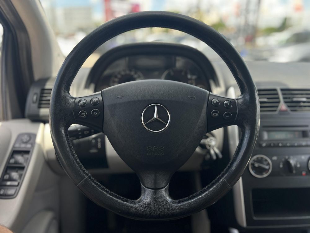 MERCEDES-BENZ A 180 CDI Avantgarde 169e km. világos belső. teljes nagyszerviz elvégezve!