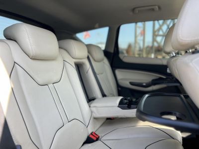 FORD KUGA 2.5T Titanium Individual 4WD (Automata) Magyarországi. 4 évszakos gumik. világos belső. vezérlés cserélve!