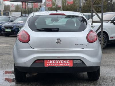 FIAT BRAVO 1.4 16V Active Magyarországon vásárolt. 1. tulajdonostól. végig vezetett szervízkönyv. 87e Km