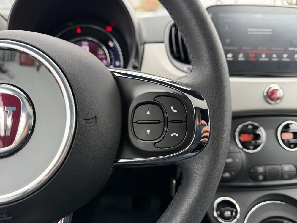 FIAT 500 1.2 8V Star Dualogic 12e km. Magyarországi Panorámatető Téli-nyári kerék Újszerű állapot!