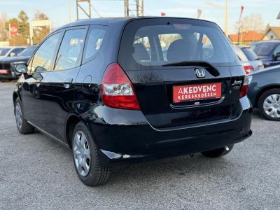 HONDA JAZZ 1.2 S Cool Nincs extra. Nincs csicsa. Csak egy megbízható autó!