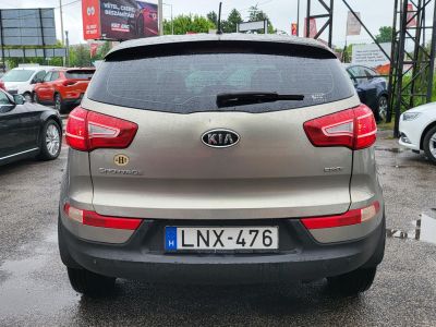 KIA SPORTAGE 1.7 CRDi LX M.o.-i. A legjobb áron! Szervizelt! 4 évszakos gumik!