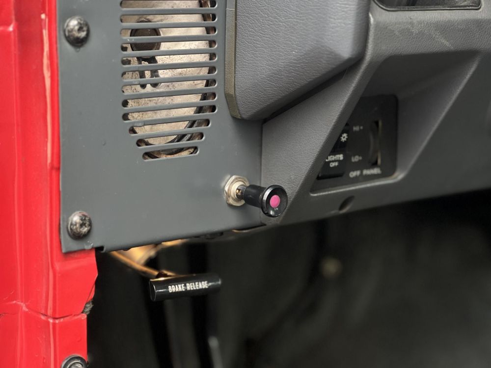 JEEP WRANGLER Hard Top 2.5 Nagyon szép karosszéria. európai kivitel. karbantartott