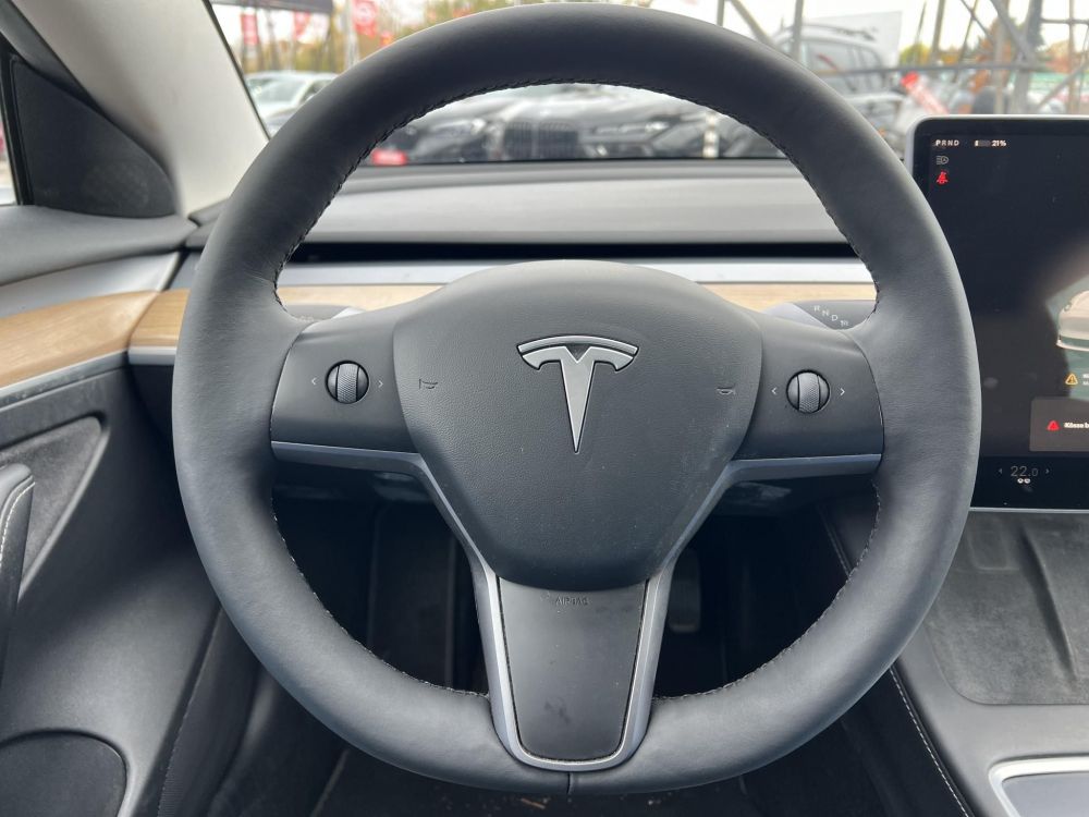TESLA MODEL 3 Long Range AWD (Automata) FACELIFT. hőszivattyú. premium hifi. mátrix LED!
