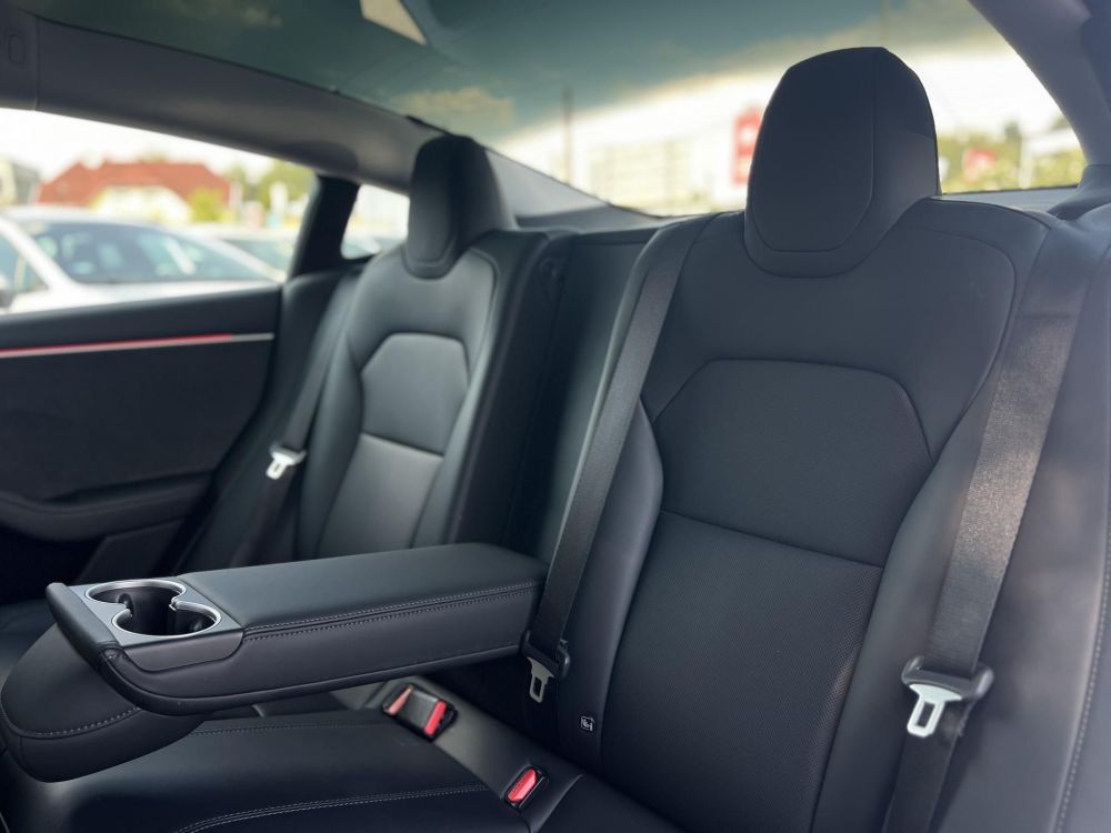 TESLA MODEL 3 Long Range AWD (Automata) HIGHLAND 67e km. AMD Ryzen. mátrix LED. ülésszellőztetés. 2032-ig garanciális!