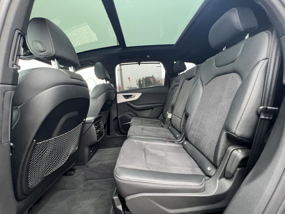 AUDI Q7 55 TFSI S line quattro Tiptronic ic M.o.-i. 1.tul. Carplay 360 kamera Bang/Olufsen! ÁFÁ-S ÁR!