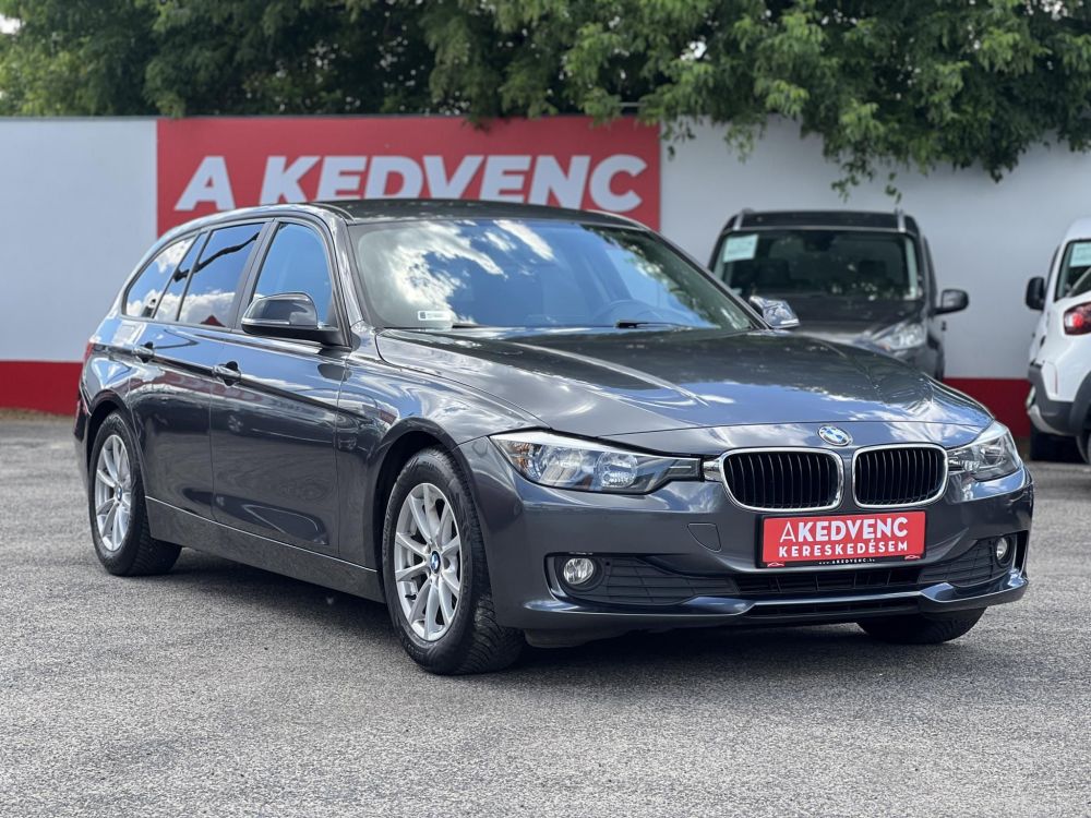 BMW 318d 156e km. ülésfűtés. navigáció. bluetooth. tolatóradar. keyless. 2 gyári kulcs!
