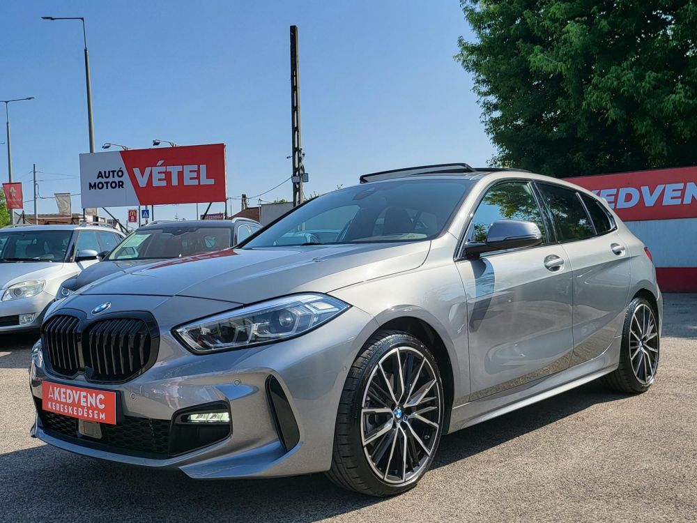 BMW 118i M Sport DKG 9e km. Adaptív LED Panorámatető Harman/Kardon Memória Carplay