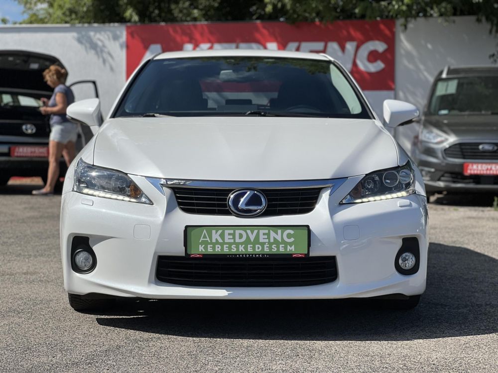LEXUS CT 200h Executive (Automata) 140e km. Tempomat Tolatókamera