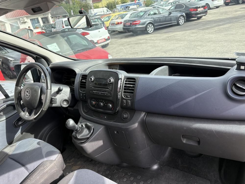 OPEL VIVARO 1.6 CDTI L1H1 2.7t Start-Stop Euro 6 (9 személyes) M.o.-i. 1.tul. Tempomat Klíma Tolatóradar