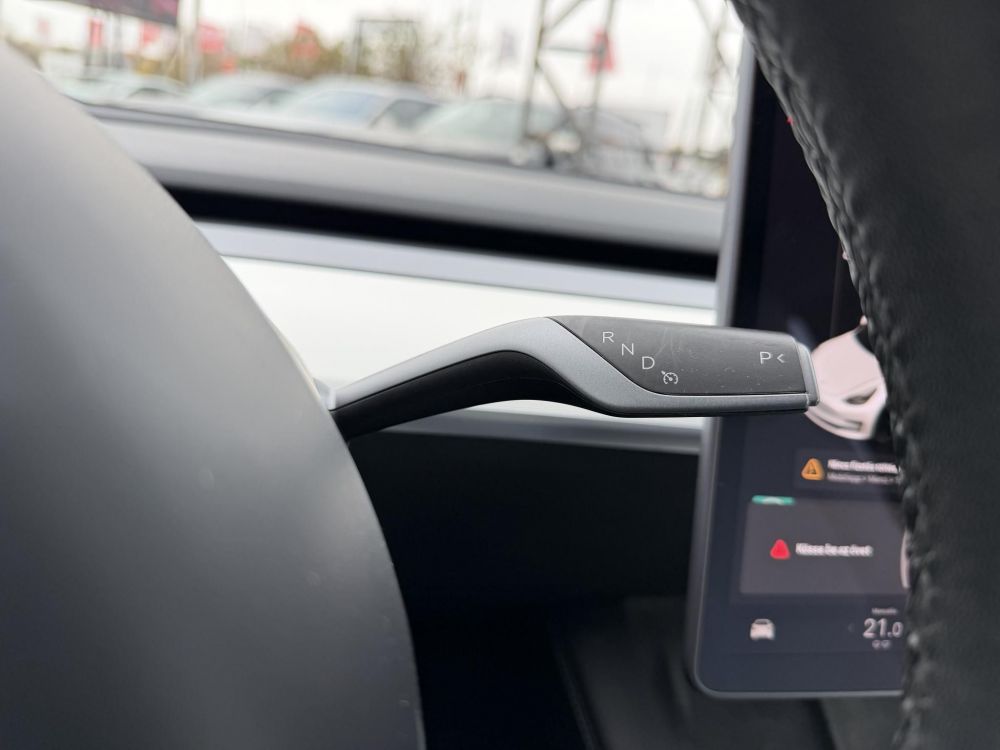 TESLA MODEL 3 Long Range AWD (Automata) FSD. FEHÉR BELSŐ. Perf BOOST. garanciális. hőszivattyú. vonóhorog!