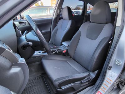 SUBARU IMPREZA 2.0 Sport (Automata) AWD Xenon Keyless Tempomat Ülésfűtés Kamera Vonóhorog Téli-nyári kerék