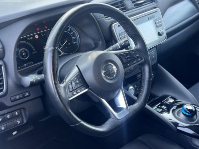 NISSAN LEAF N-Connecta 40kWh (Automata) 59e km. 360 kamera. első-hátsó ülésfűtés. kormányfűtés. CARPLAY!