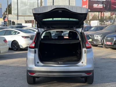 RENAULT GRAND SCENIC Scénic 1.7 Blue dCi Intens EDC (7 személyes ) Carplay. Tolatókamera. tempomat