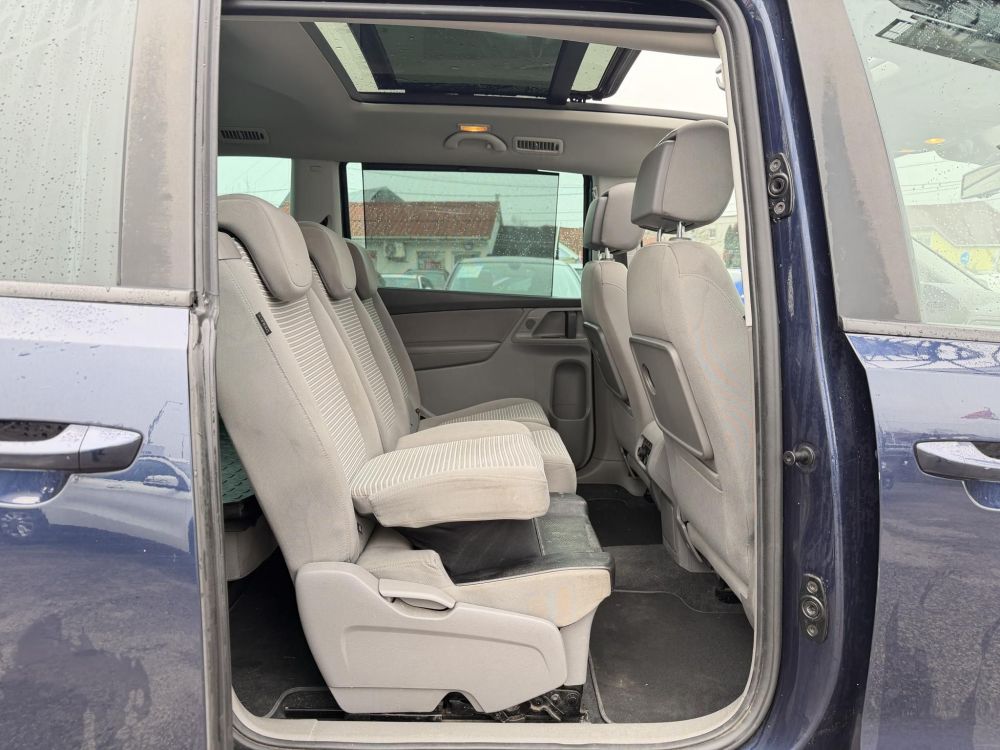 SEAT ALHAMBRA 2.0 CR TDI Style DSG [7 személy] Panorámatető Ülésfűtés Adaptív futómű Világos belső Frissen szervizelt!