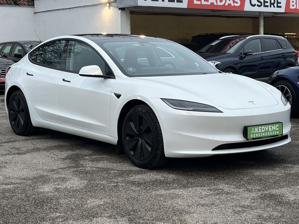 TESLA MODEL 3 RWD Premium (Automata) Kifogástalan. újszerű állapotban. 500km WLTP