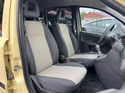FIAT PANDA 1.1 Active 22e km!! Magyarországi. 4 évszakos gumik. Vonóhorog!