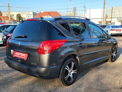 PEUGEOT 207 SW 1.6 HDi Premium Panorámatető. digit klíma. alufelni