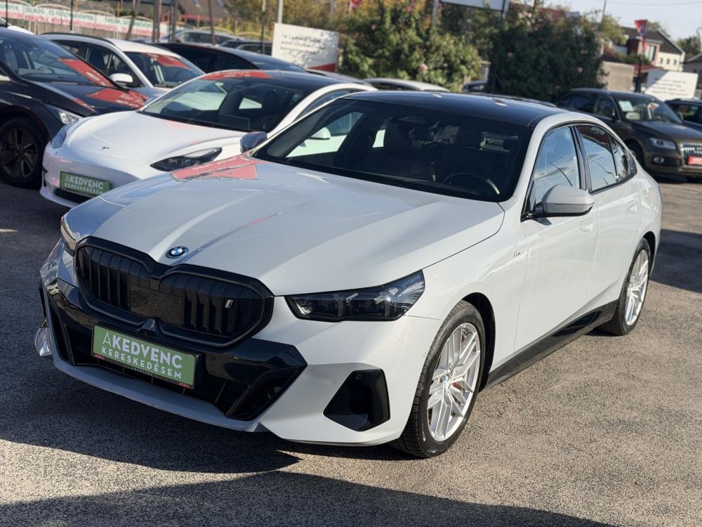 BMW I5