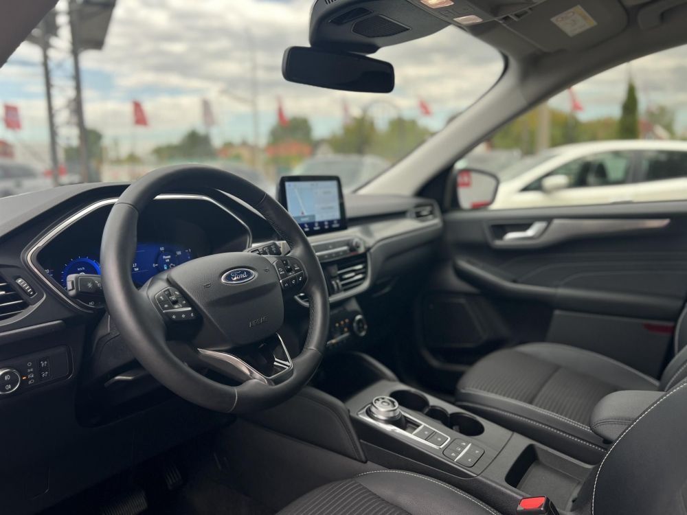 FORD KUGA 2.5 PHEV Titanium CVT 37e km. kitűnő állapot!