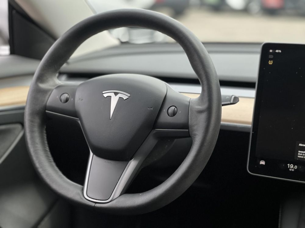 TESLA MODEL 3 Long Range AWD (Automata)
