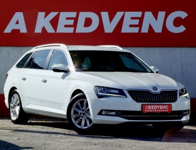 SKODA SUPERB Combi 2.0 TDI SCR Style DSG M.o.-i. Xenon Távtartó Sávtartó Navi Carplay Memória Canton Vonóhorog