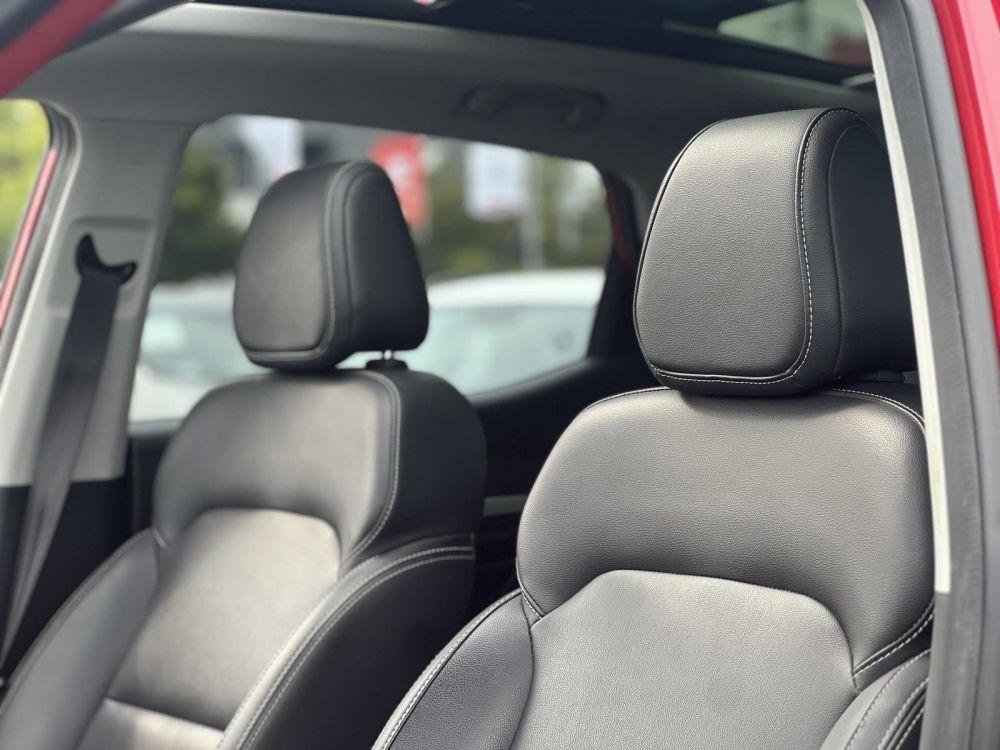 MG ZS EV Luxury. 68e km. végig vezetett márkaszerviz. Carplay. panorámatető