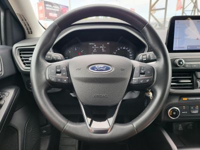 FORD FOCUS 1.5 EcoBlue Active (Automata) LED Tempomat Navi Bluetooh PDC