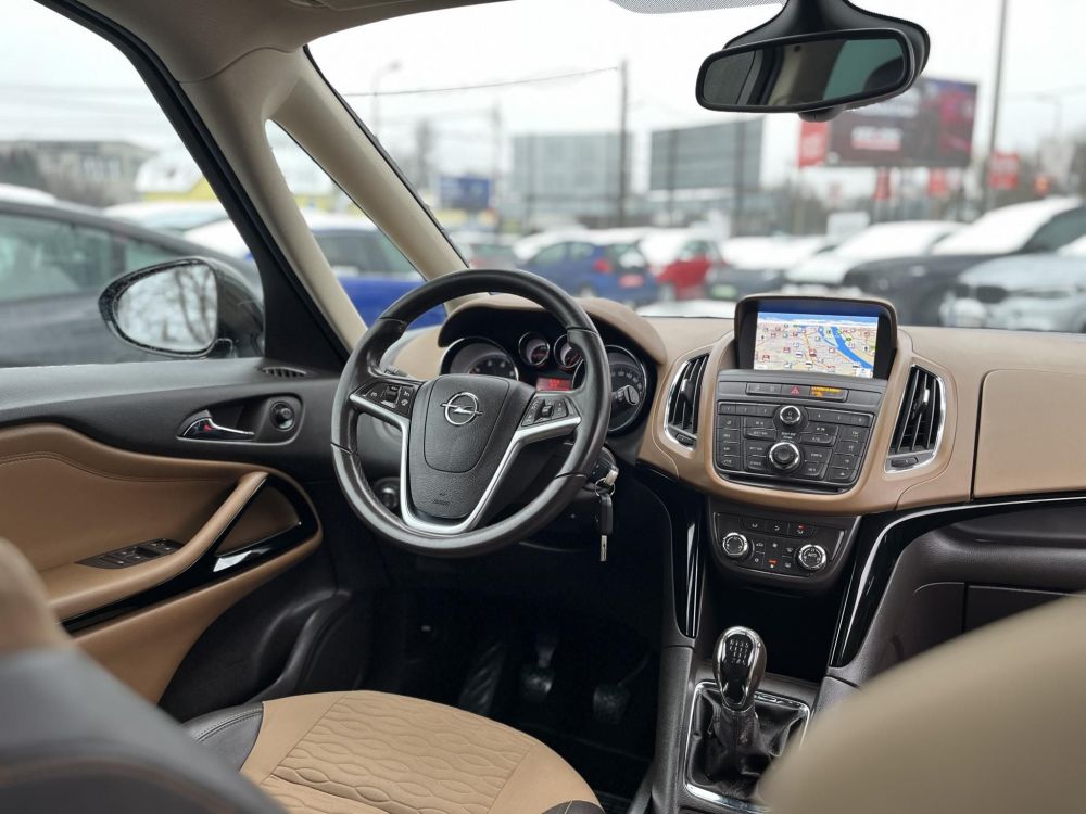 OPEL ZAFIRA TOURER 1.6 CDTI Edition (7 személyes ) Extra beltér! Klíma Tempomat Bluetooth Navi!