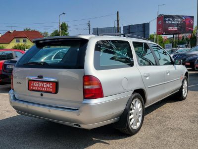 FORD MONDEO 2.5 V6 Ghia 72e km! M.o.-i. 1.tul. digit klíma el.ablak el. tükör ülésfűtés radar