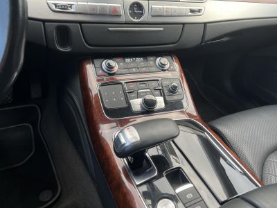 AUDI A8 4.2 V8 TDI DPF quattro Tiptronic ic Xenon Napfénytető Távtartó Kamera Bose Keyless Memória Navi