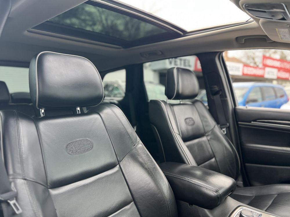 JEEP GRAND CHEROKEE 3.0 V6 CRD Overland (Automata) Xenon Memória Üléshűtés Panorámatető Vonóhorog Friss vizsga!