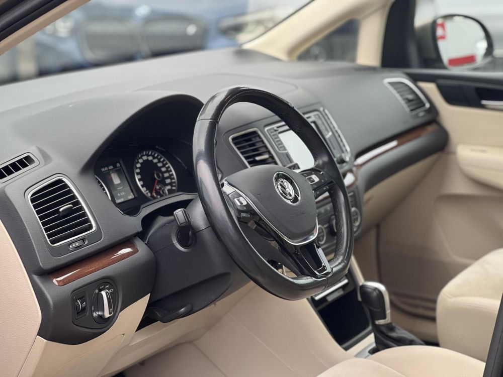 VOLKSWAGEN SHARAN 2.0 TDI BMT SCR Highline 4Motion DSG Egyedülálló szépség! Vaj bőr. tető. 4x4. 158e km+sok extra