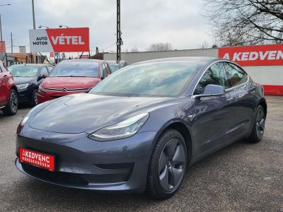 TESLA MODEL 3 Standard Range Plus Aut Garanciális. Megkímélt. LED PANORÁMA KAMERA VONÓHOROG