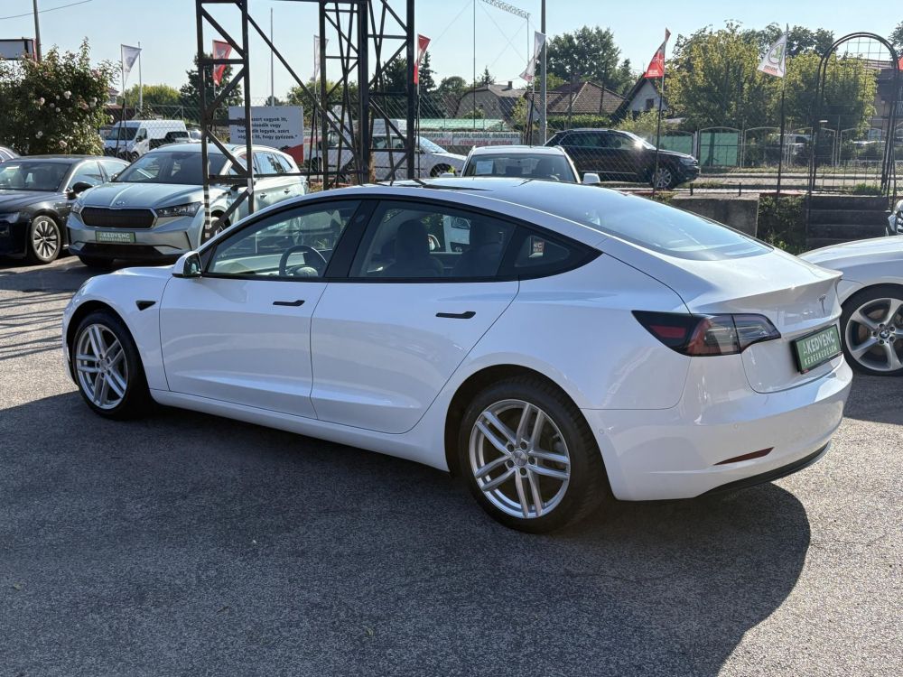 TESLA MODEL 3 Long Range AWD (Automata) mátrix LED. hőszivattyú. garanciális. premium hifi. 500km-es hatótáv!