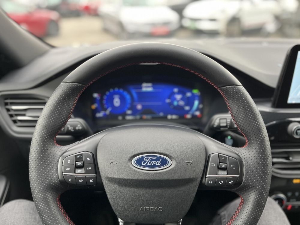 FORD KUGA 2.5 FHEV ST-Line X Graphite Tech Edition CVT M.o.-i. 1.tul. Bang & Olufsen Hifi