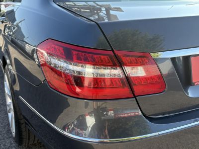 MERCEDES-BENZ E 220 CDI BlueEFFICIENCY Elegance (Automata) Rendszeresen karbantartott. Téli-nyári kerék!
