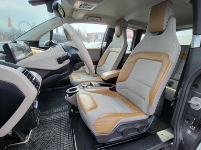 BMW I3 REX (Automata) Új 4 évszakos gumik! Loft belső. Nagy navigáció. 2 töltő kábel. Megkímélt!