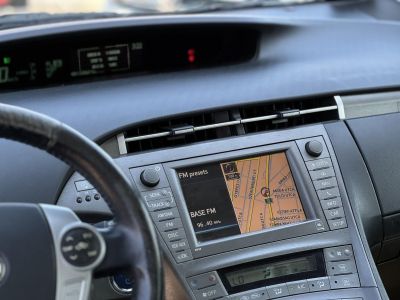 TOYOTA PRIUS PLUG-IN