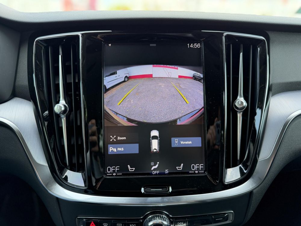 VOLVO V60 2.0 [B3] MHEV Momentum Pro Geartronic Magyarországi. végig márkaszervizelt. kerámia. friss nagyszerviz!