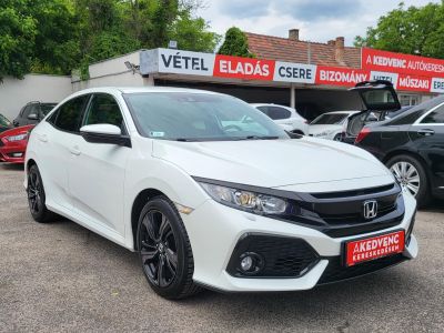 HONDA CIVIC 1.0 T Elegance Navi M.o.i. 1.tul. Márkaszervizelt! 150e km-ig garanciális!